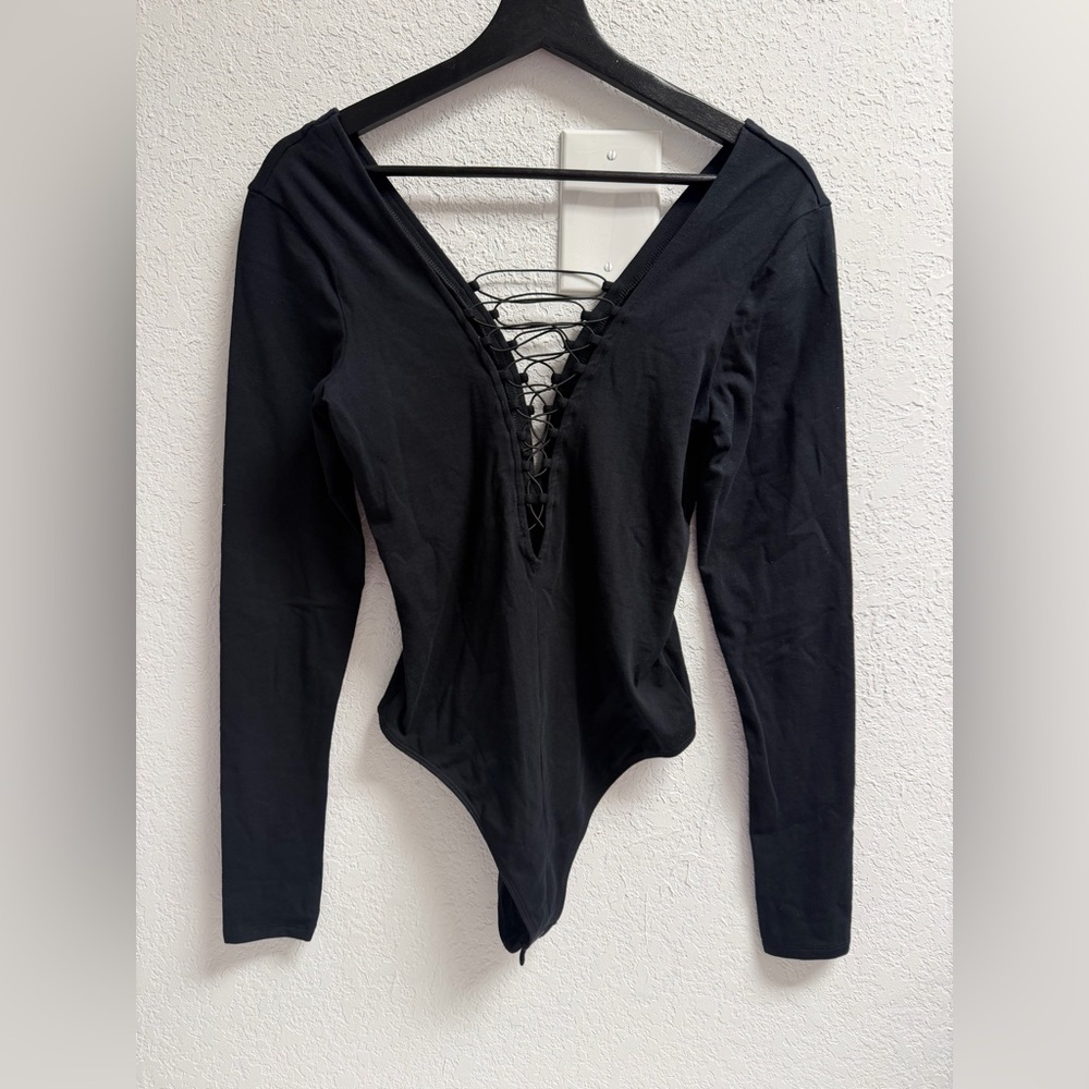 NEOT Express Black Lace-Up Front Back Long Sleeve Bodysuit M